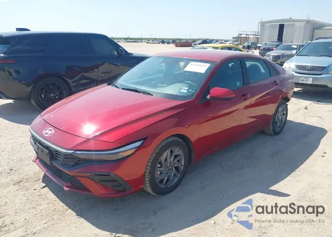 2024 Hyundai Elantra Sel z USA, uszkodzony, nr VIN KMHLM4DG1RU655740